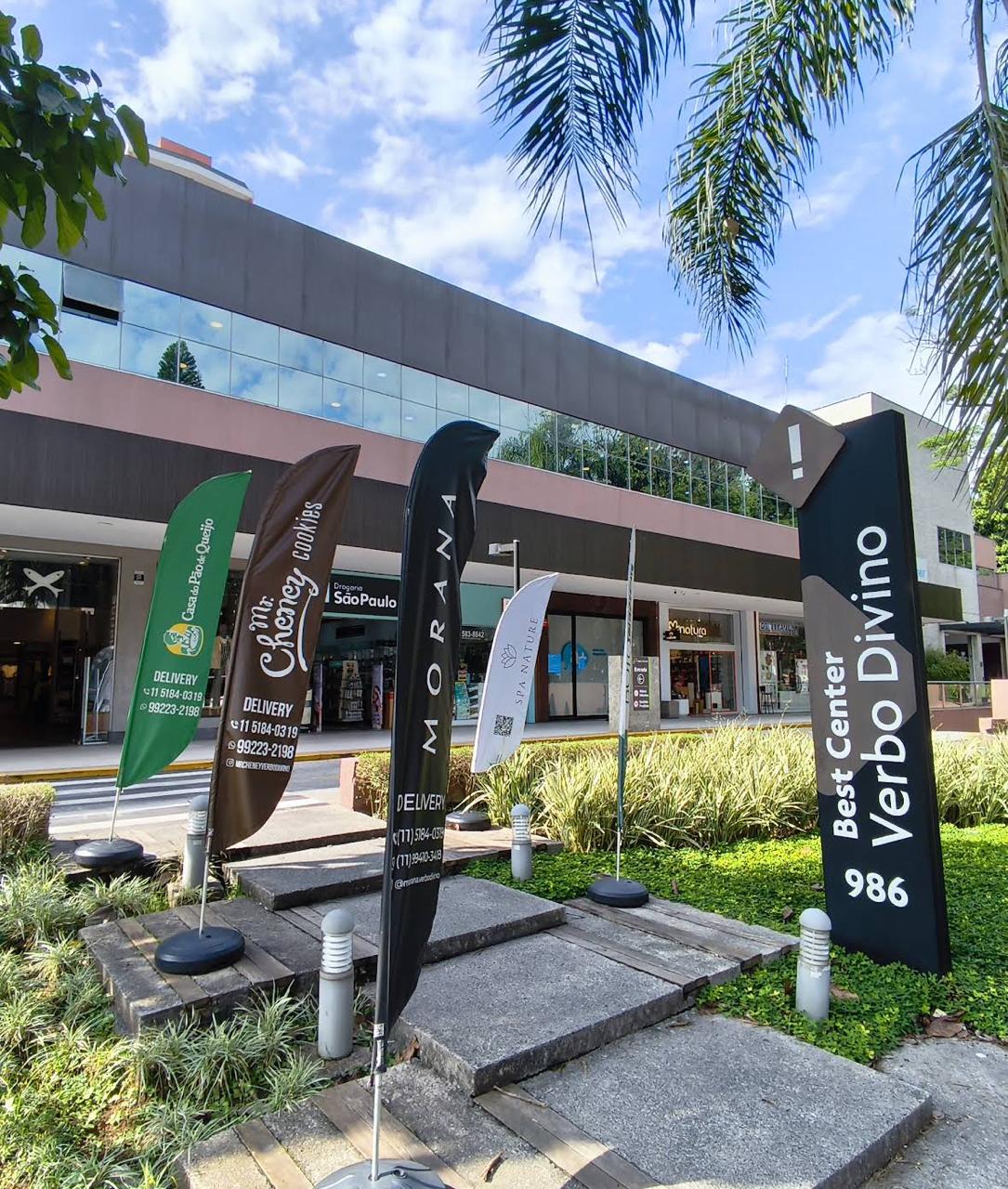 Totem Digital instalado em: Best Center 